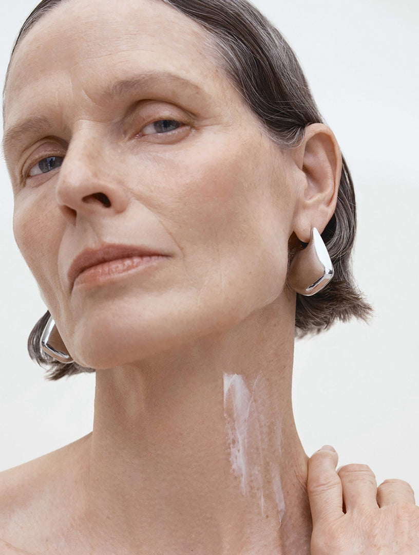 The SCULPT Neck + Décolleté Concentrate