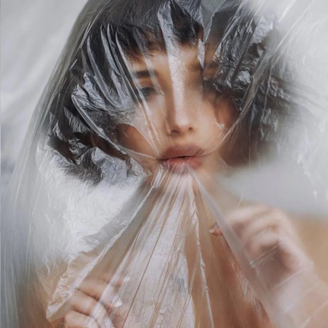 Pore-Clogging Ingredients and Silicones in Your Skincare And Makeup