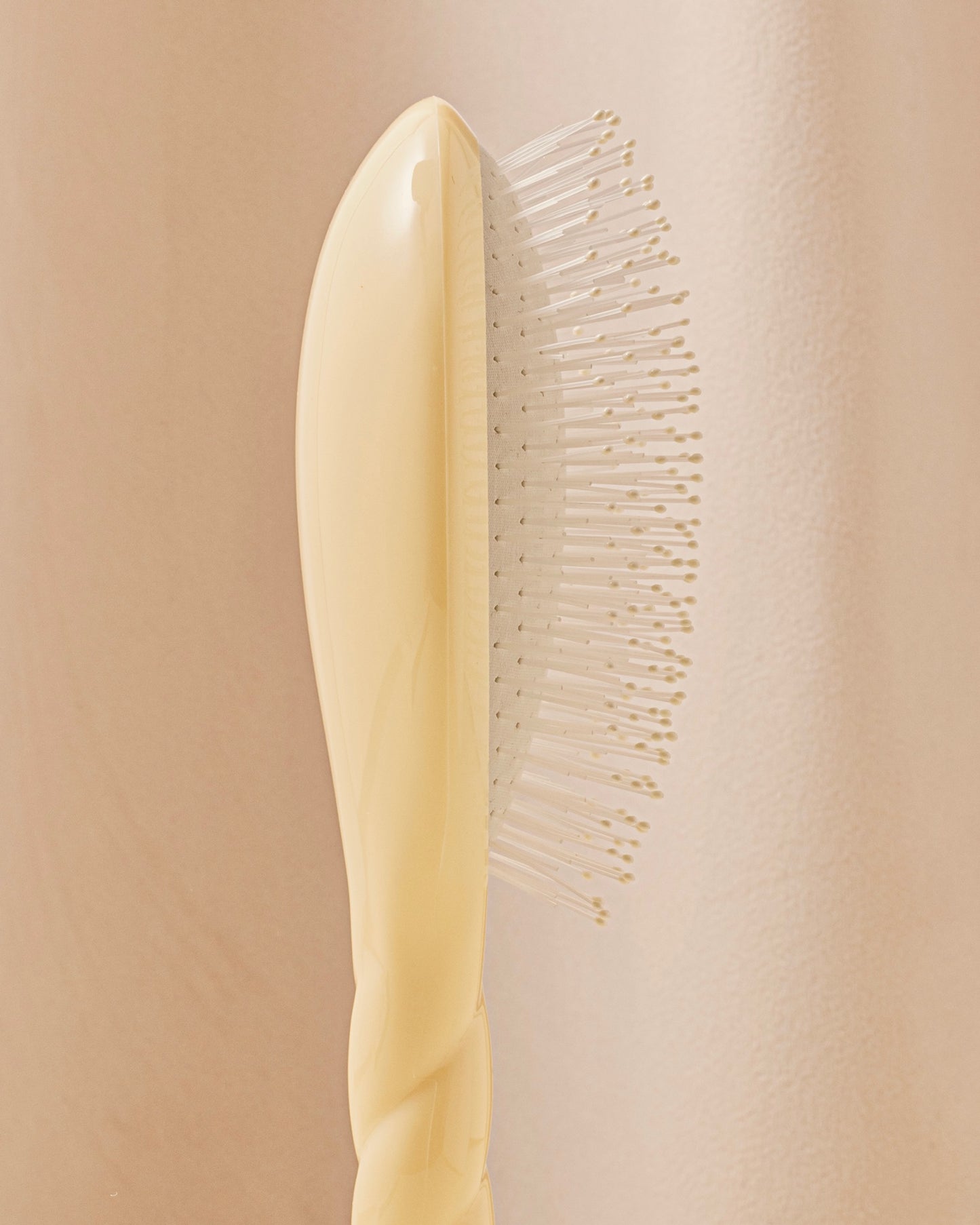 La Bonne Brosse N.04 - The Miracle - Massaging & Detangling Hairbrush (Small)