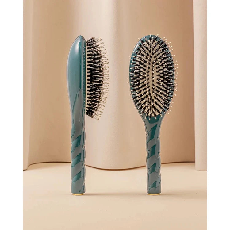 N02 Large- La Bonne Brosse: The Essential - Do-it-all Hair Brush
